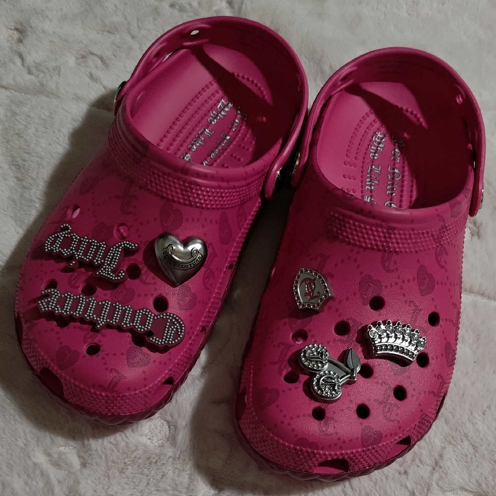 Crocs x Juicy Couture Limited Edition Classic Clogs, Women 8 / Men 6